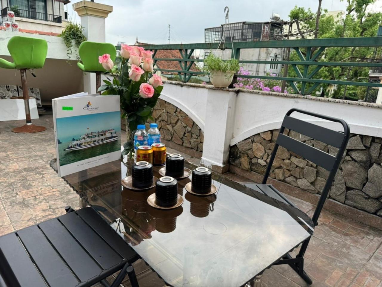 Quynh Moon Homestay ハノイ市 エクステリア 写真