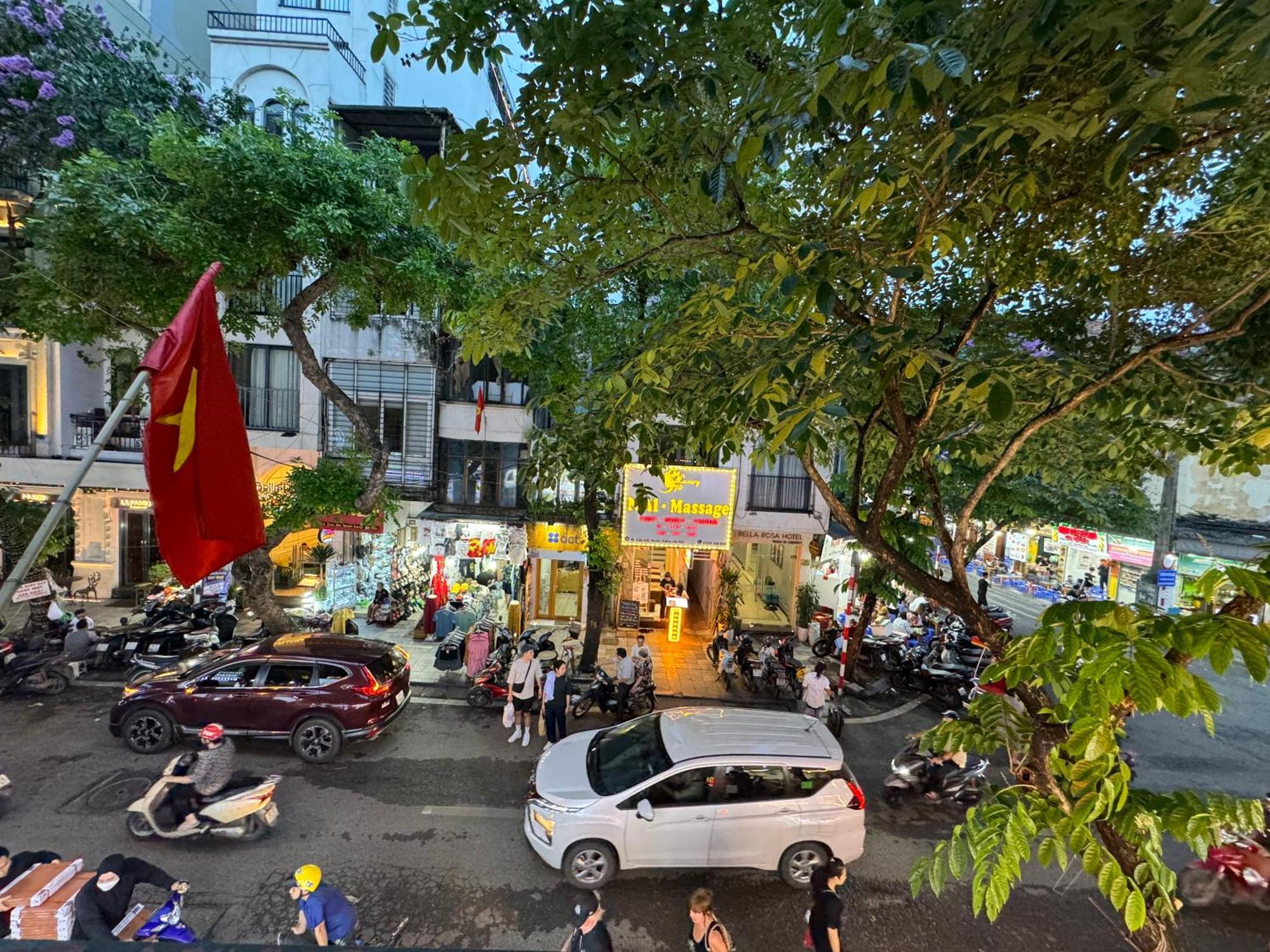 Quynh Moon Homestay ハノイ市 エクステリア 写真